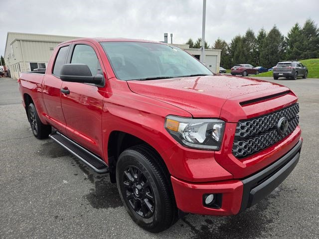 Used 2021 Toyota Tundra SR5 w/ SX Package AWD/4WD image 19