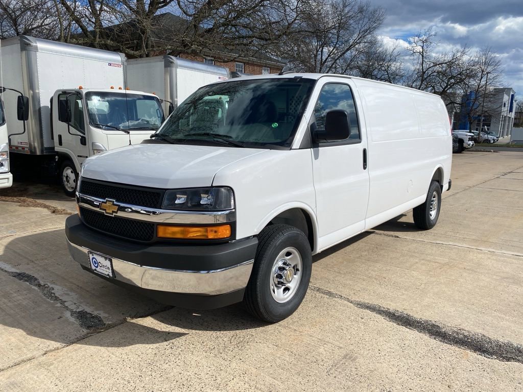 New 2026 Chevrolet Express 2500 Extended w/ Driver Convenience Package RWD image 6