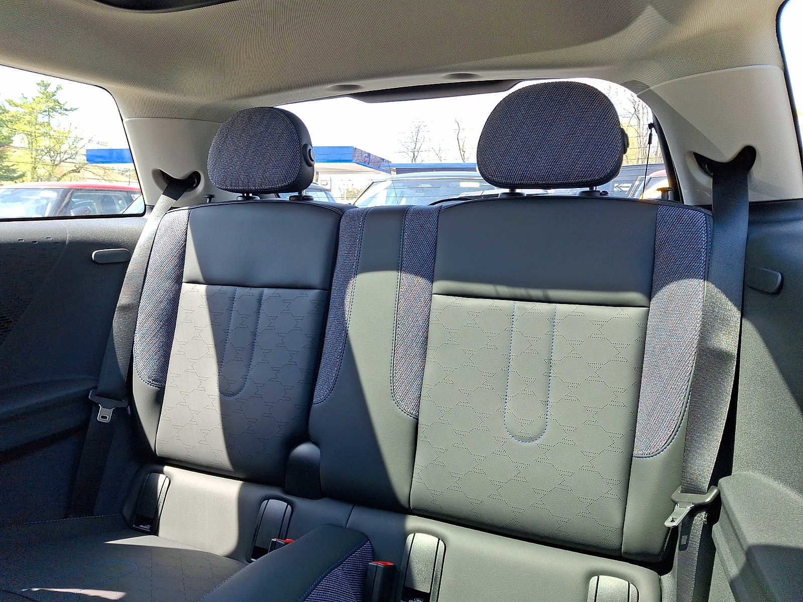 Used 2025 MINI Cooper 2-Door Hardtop FWD image 10