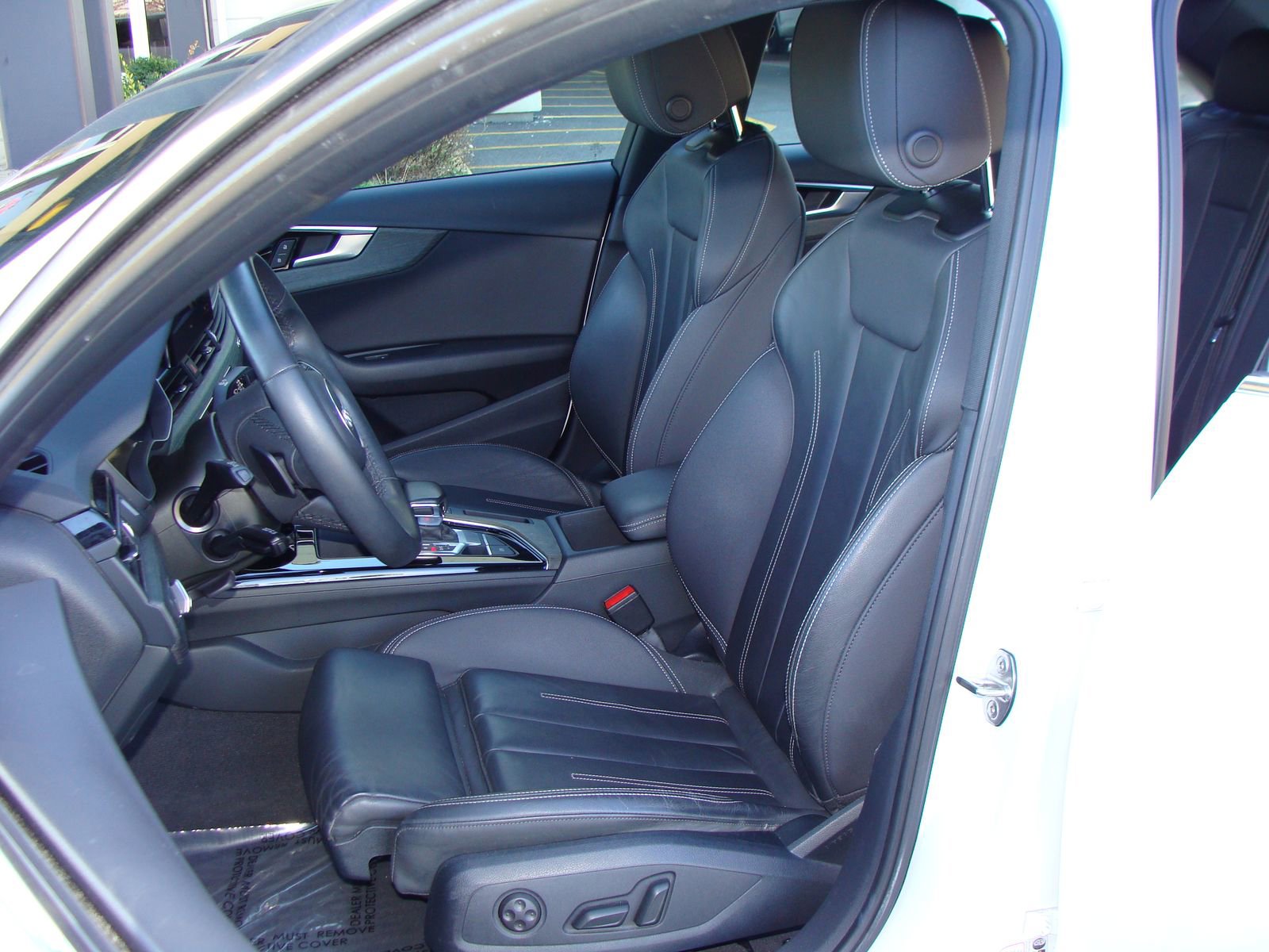 Used 2023 Audi A4 2.0T Premium w/ Convenience Package AWD/4WD image 7