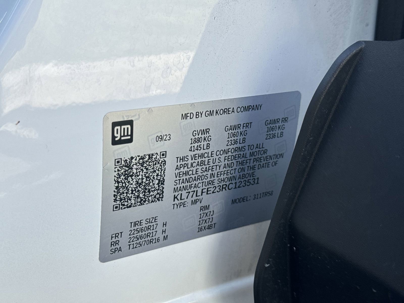 Used 2024 Chevrolet Trax LS image 34
