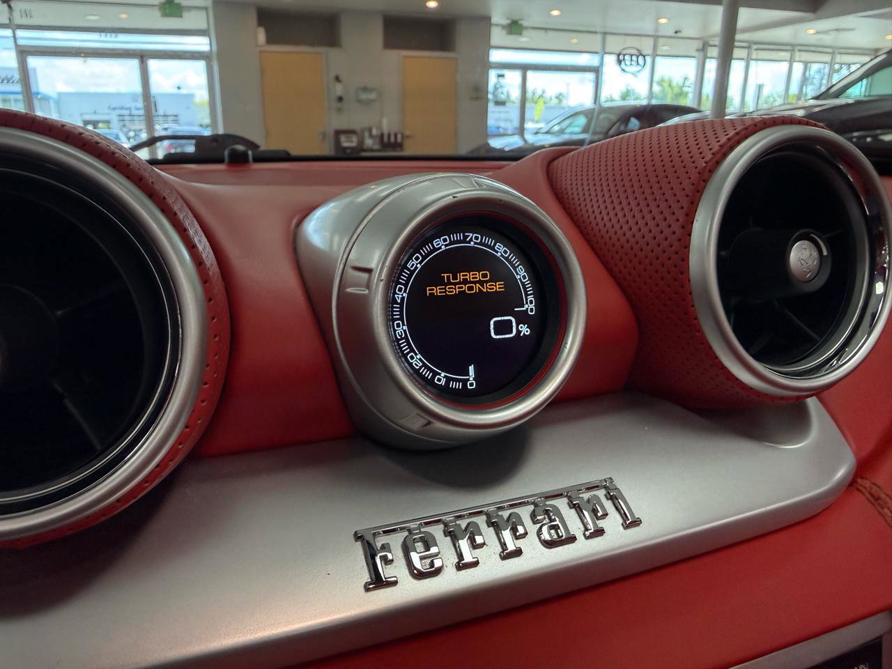 Used 2015 Ferrari California T RWD image 16