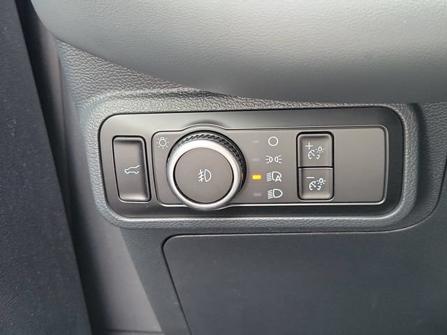 Certified 2025 Ford Explorer Active w/ Active Comfort Package RWD image 22