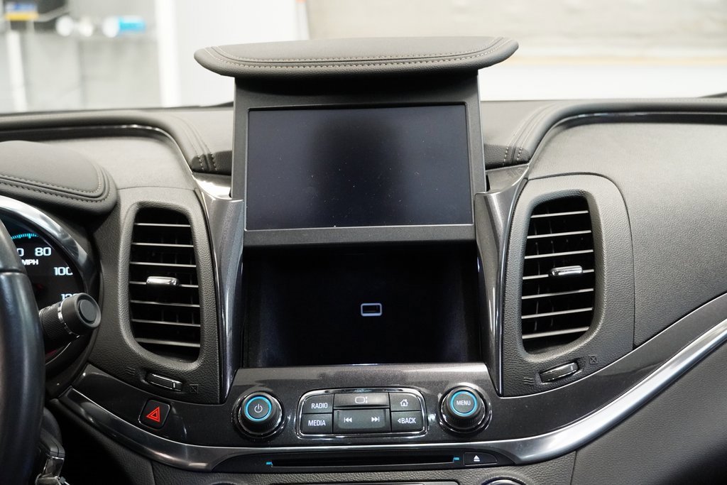 Used 2015 Chevrolet Impala LT w/ Convenience Package image 20