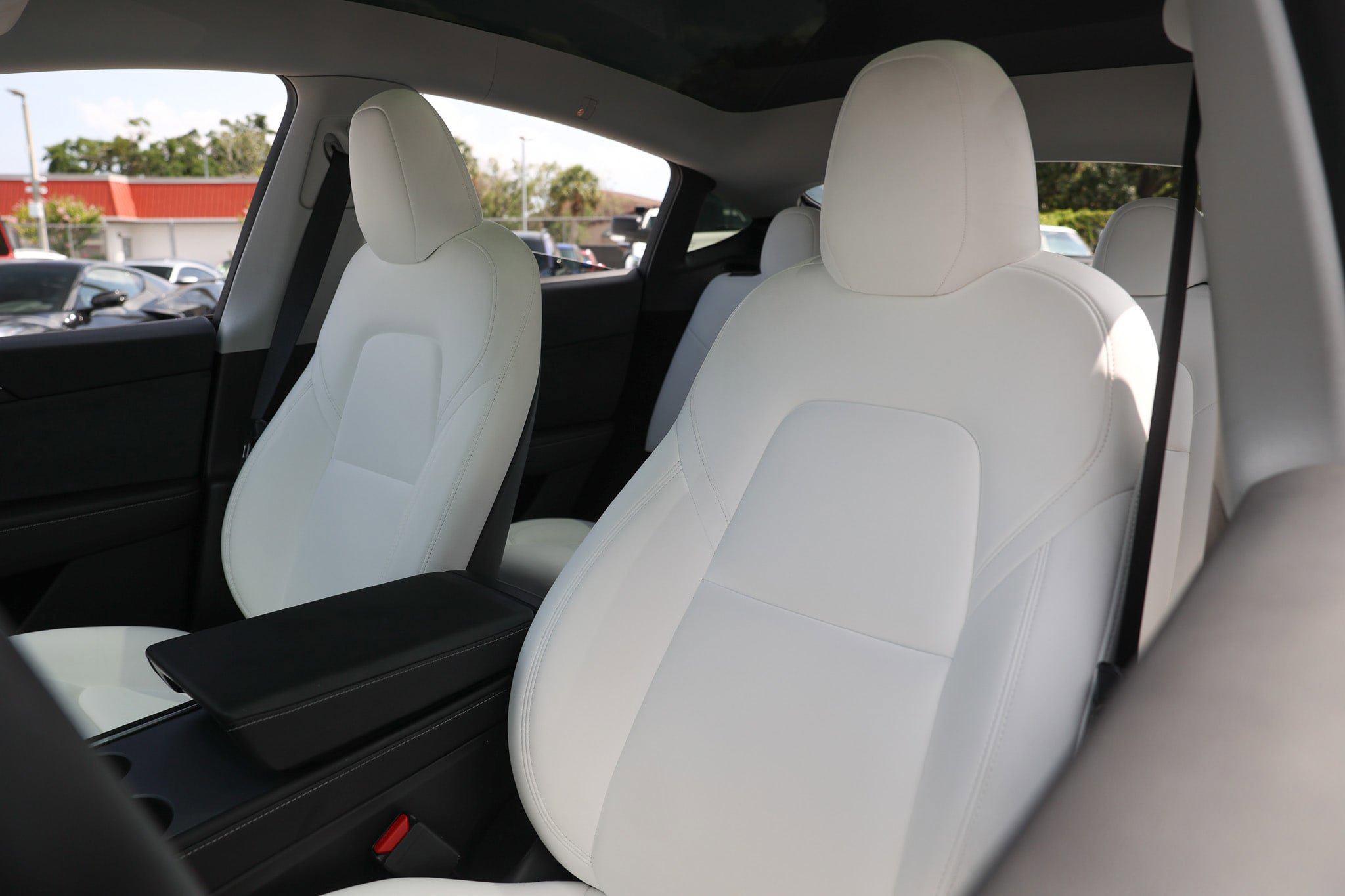 Used 2024 Tesla Model Y Long Range AWD/4WD image 10