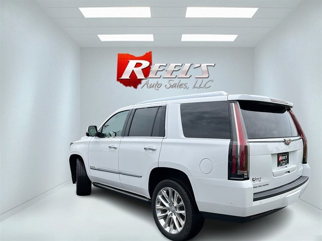 Used 2020 Cadillac Escalade Premium Luxury AWD/4WD image 10