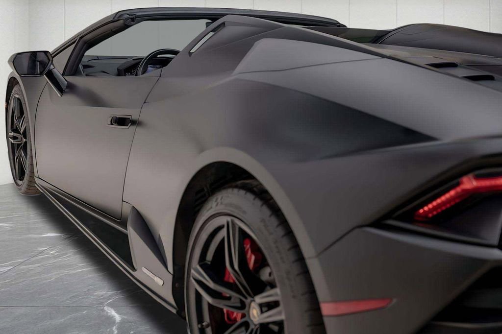 Used 2020 Lamborghini Huracan EVO image 6