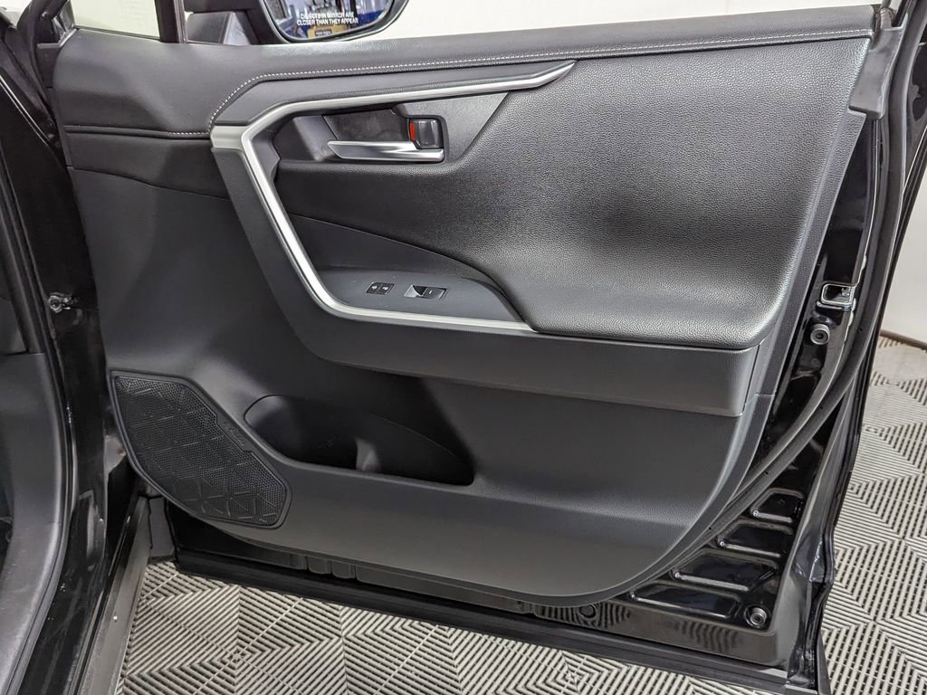 Used 2024 Toyota RAV4 Limited w/ Advanced Technology Package image 41