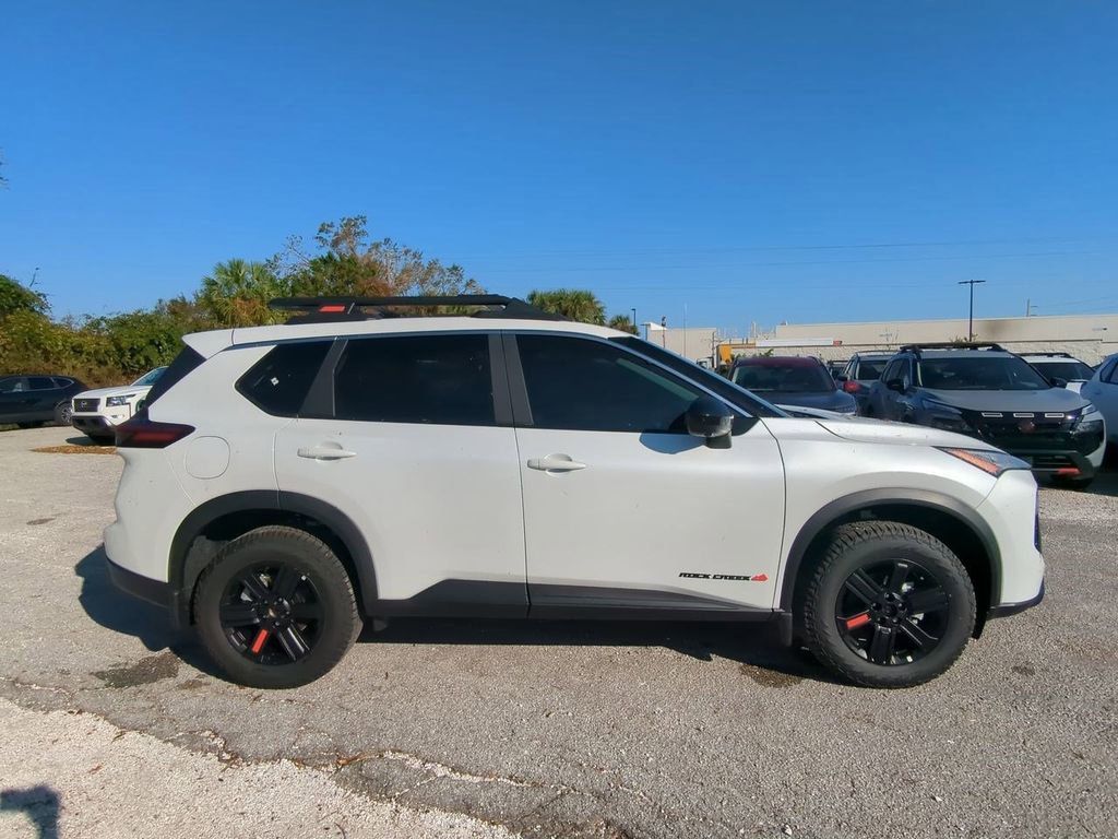 Certified 2025 Nissan Rogue SV image 4