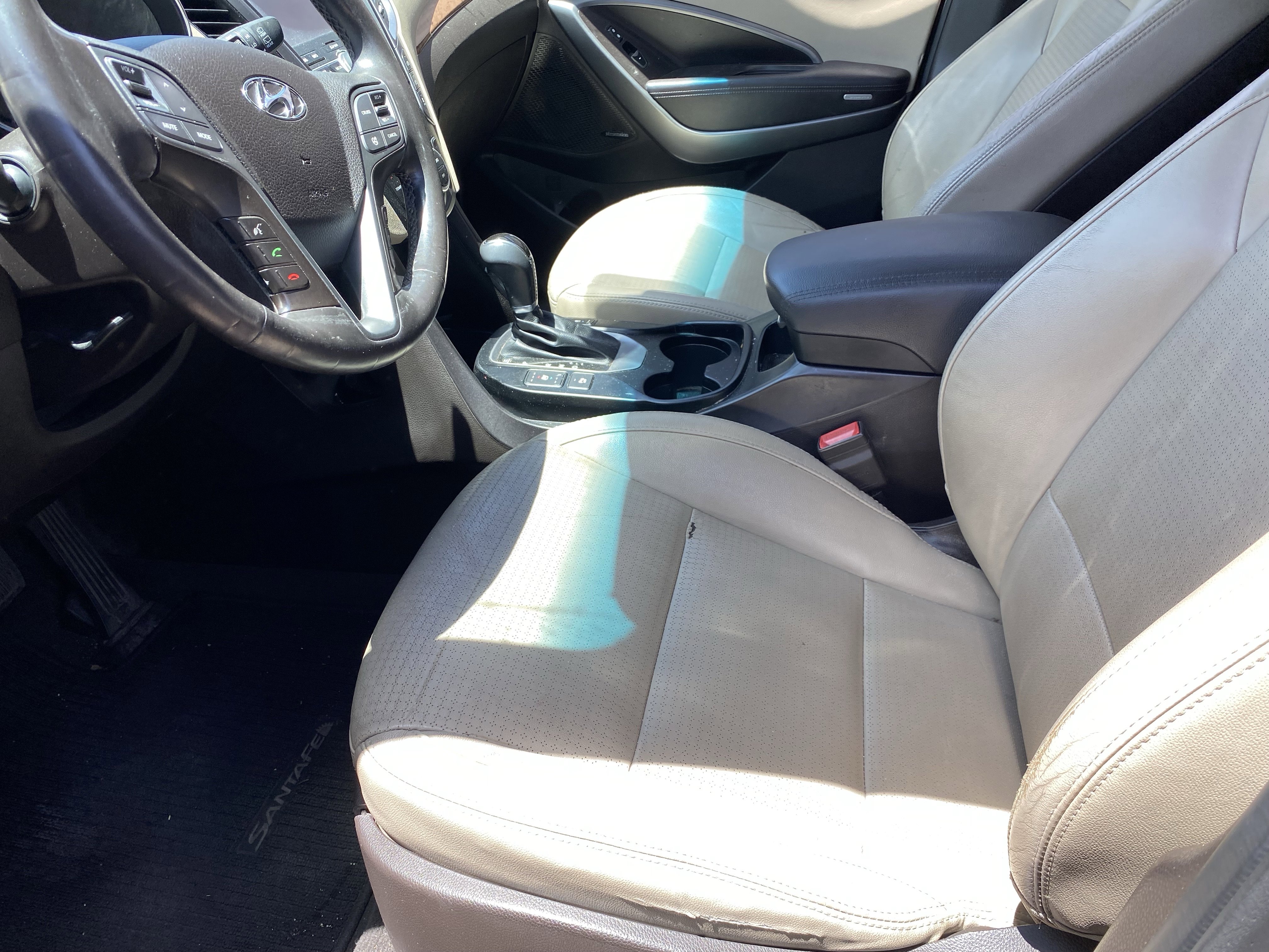 Used 2014 Hyundai Santa Fe GLS w/ Ultimate Package 06 FWD image 9