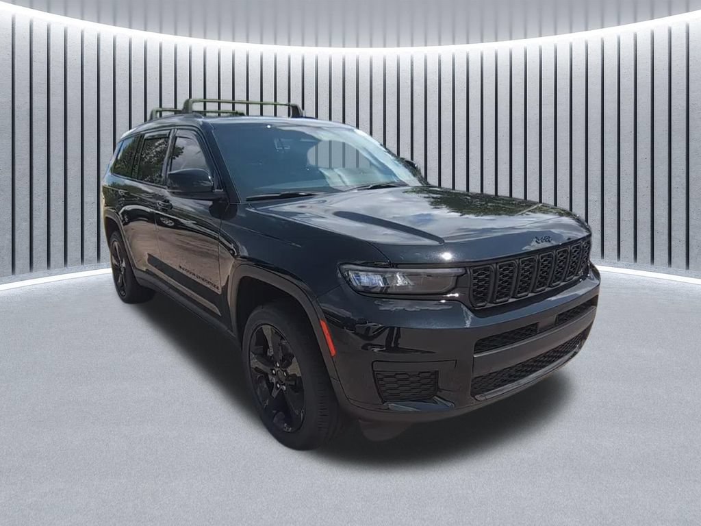 Used 2024 Jeep Grand Cherokee L Altitude AWD/4WD image 1