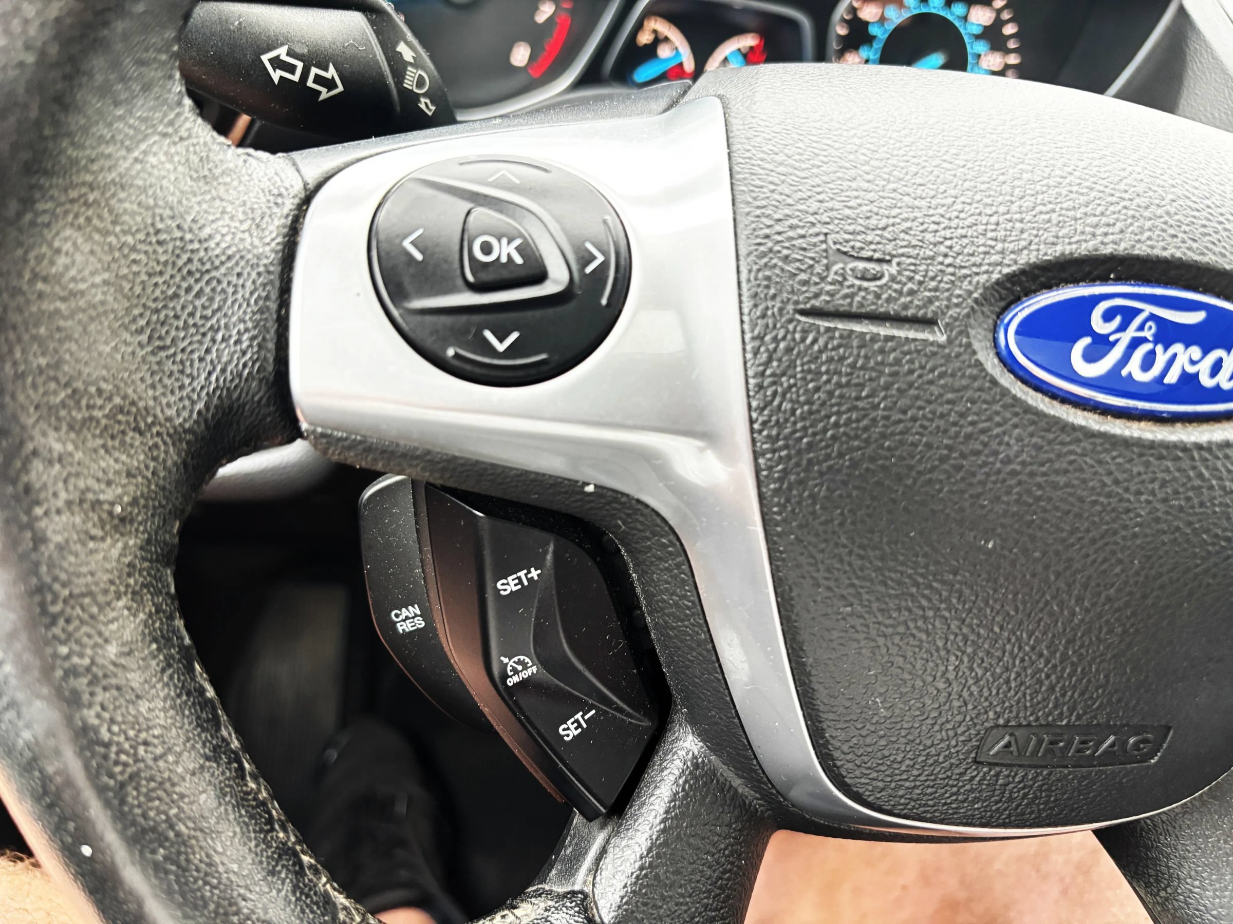 Used 2015 Ford Escape Titanium AWD/4WD image 17