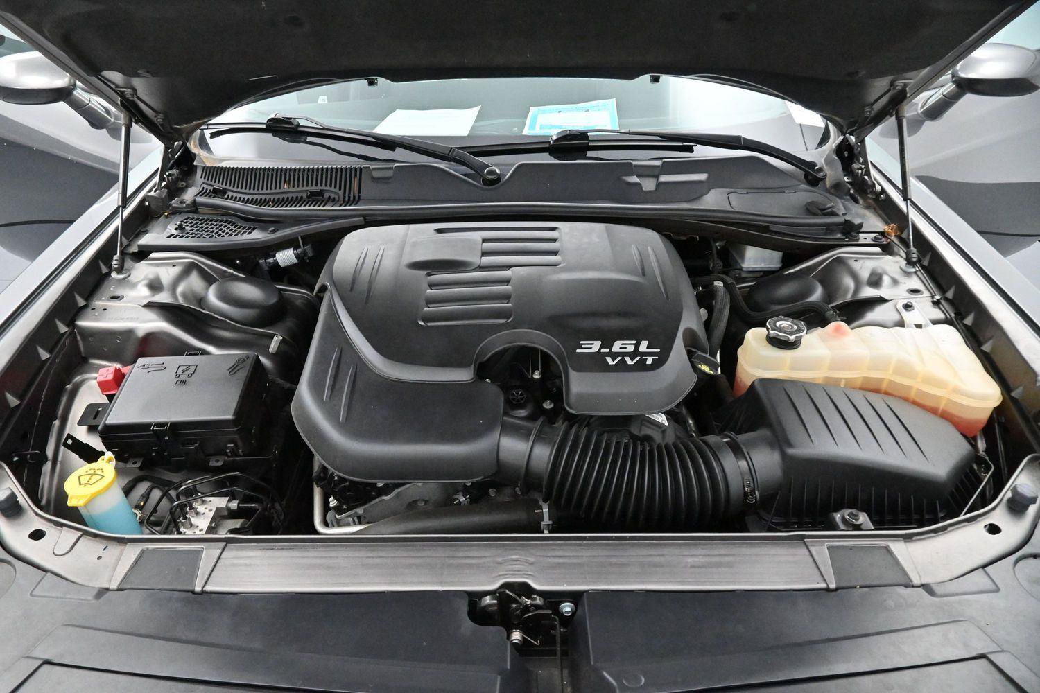Used 2022 Dodge Challenger GT AWD/4WD image 33