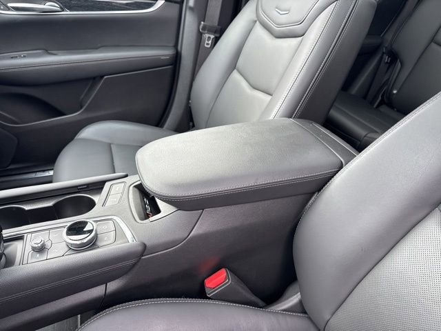 Used 2022 Cadillac XT5 Premium Luxury image 16