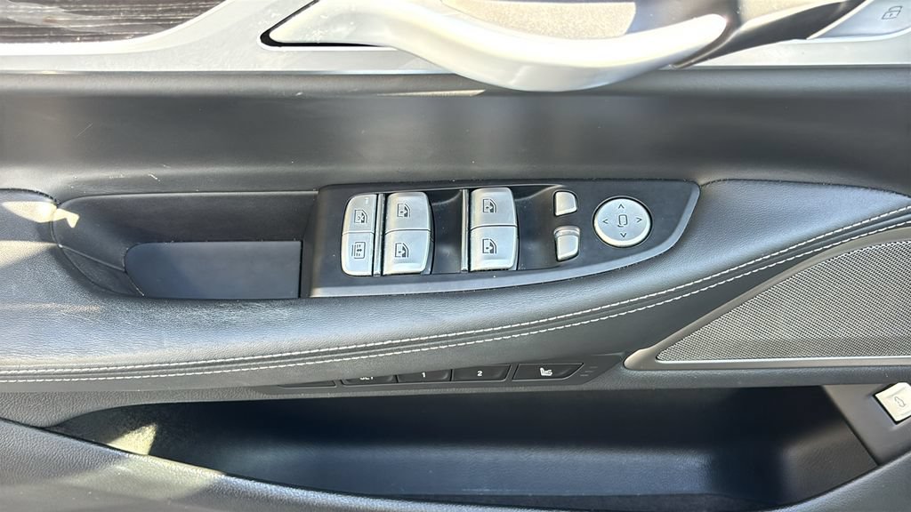Used 2019 BMW 750i xDrive w/ Autobahn Package AWD/4WD image 12