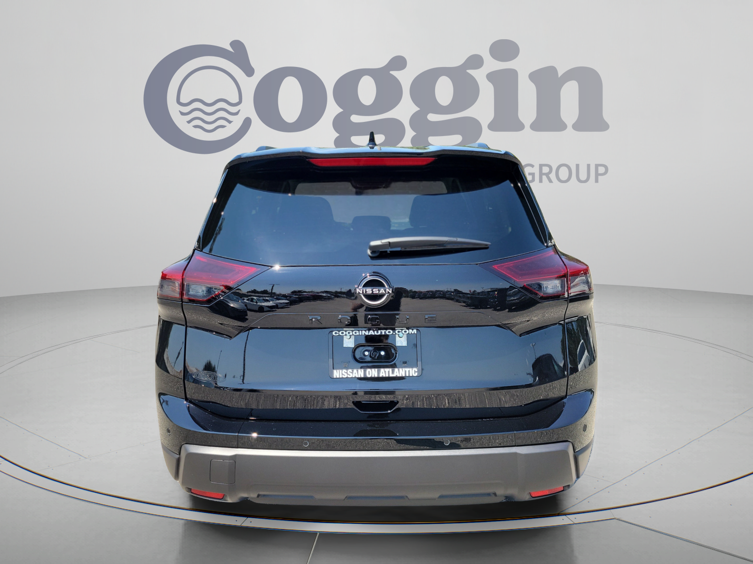 New 2026 Nissan Rogue Dark Armor FWD image 4