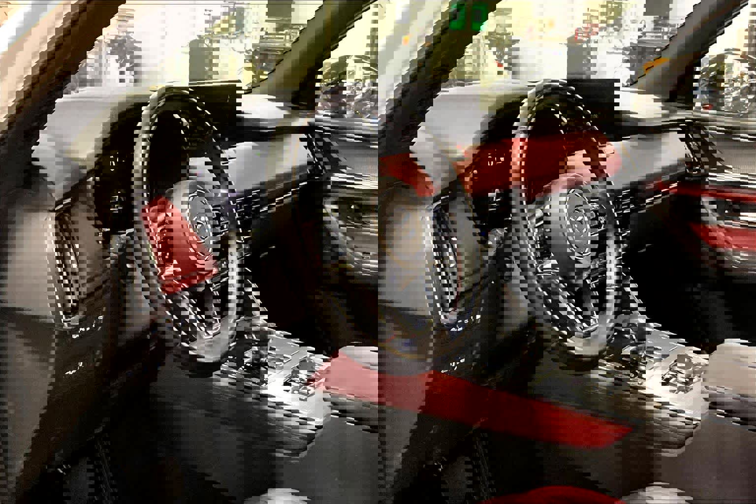 Used 2025 MAZDA CX-70 Plug-In Hybrid w/ Premium Plus image 19