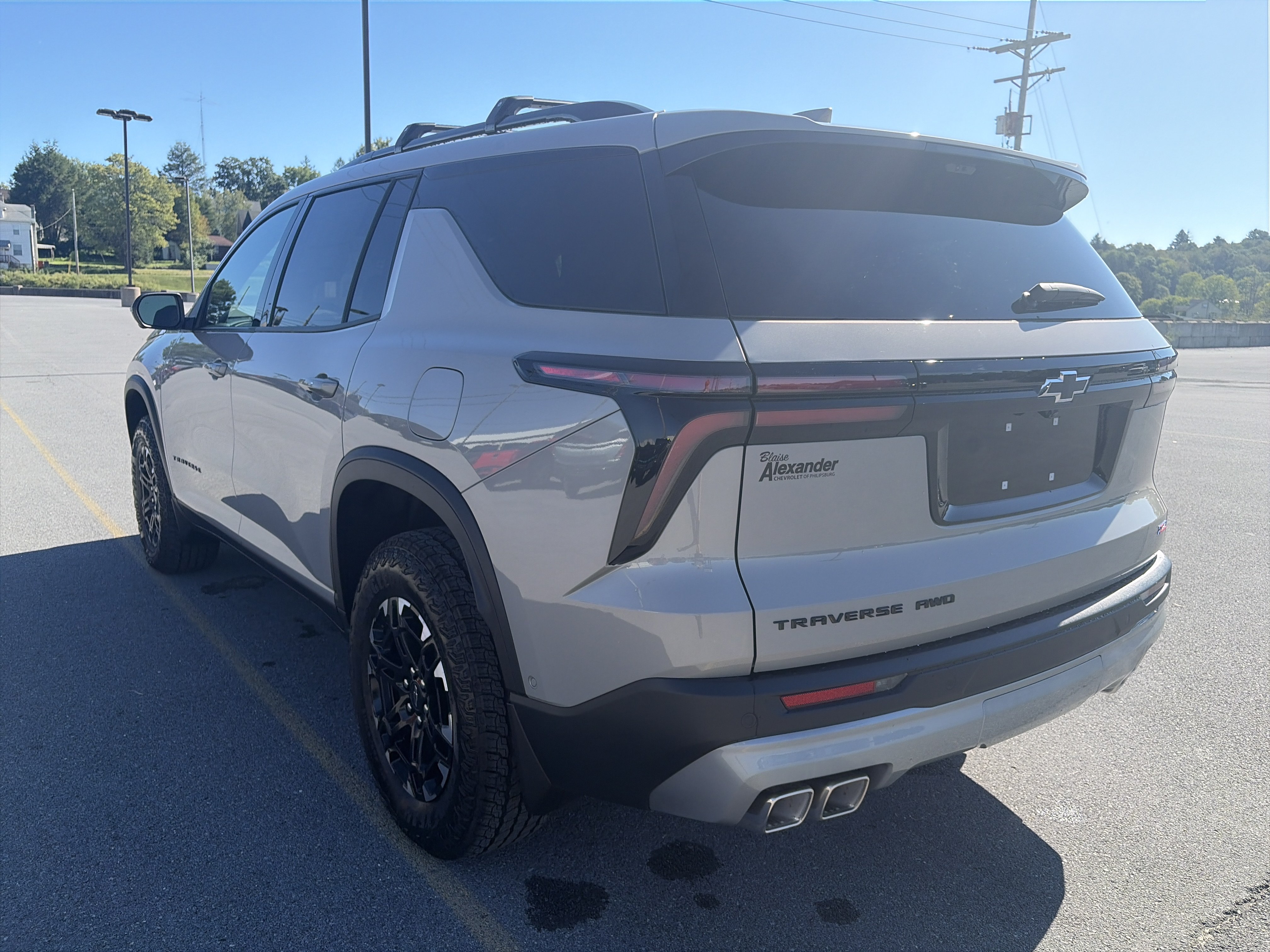New 2027 Chevrolet Traverse Z71 w/ Enhanced Driving Package AWD/4WD image 10
