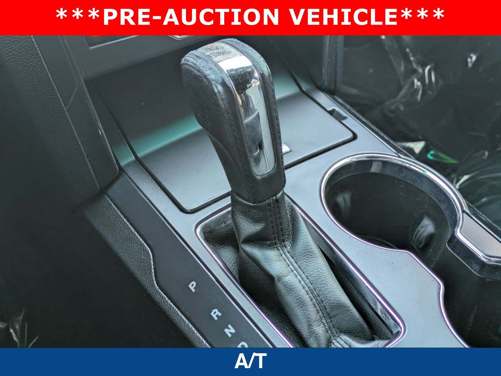 Used 2017 Ford Explorer XLT w/ Equipment Group 202A FWD image 34