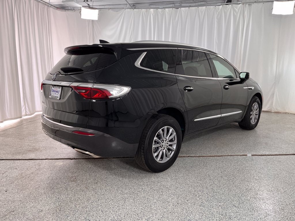 Used 2023 Buick Enclave Essence AWD/4WD image 14