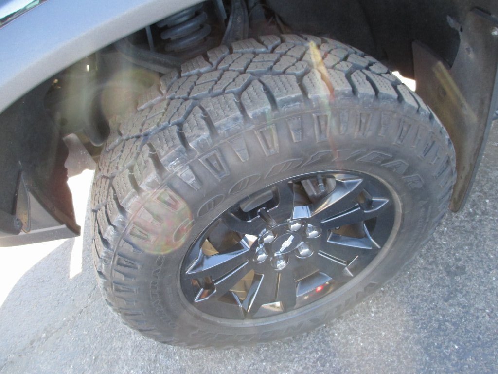 Used 2019 Chevrolet Colorado ZR2 image 11