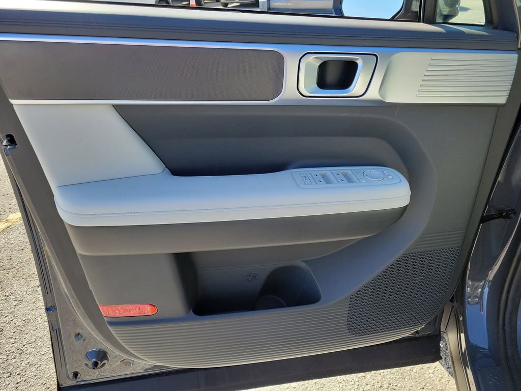 Certified 2025 Hyundai Santa Fe SEL image 17