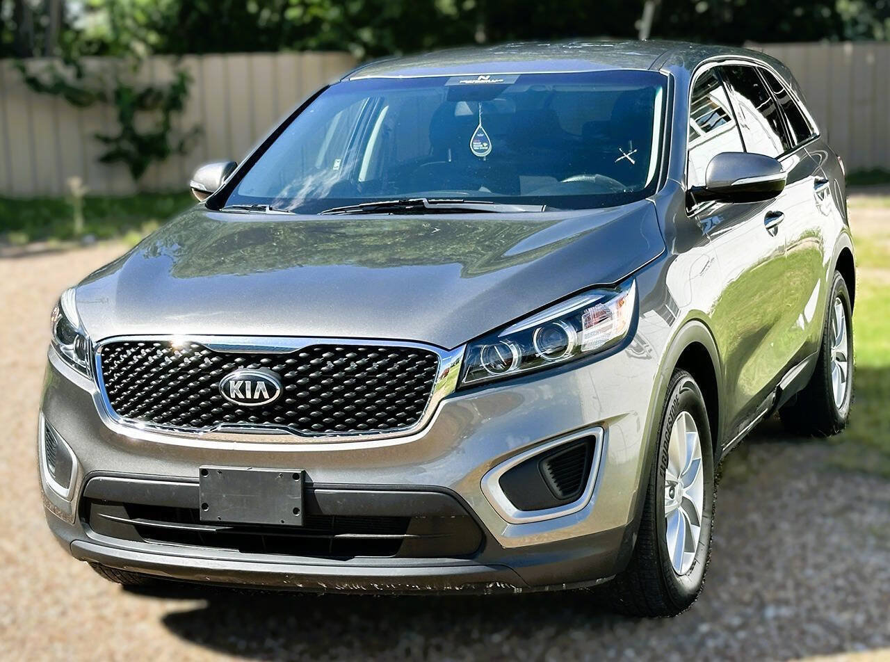 Used 2018 Kia Sorento L FWD image 3