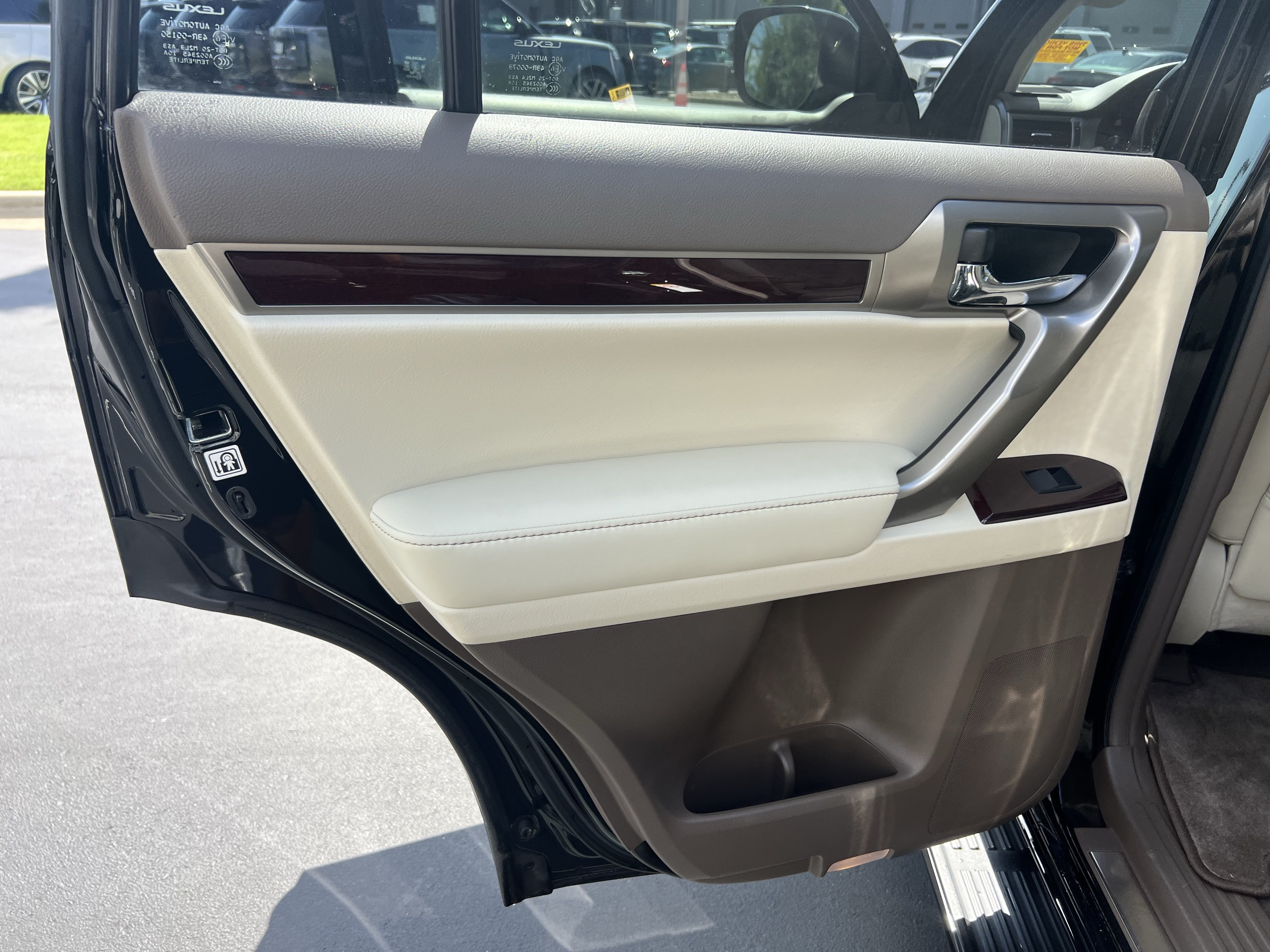 Used 2019 Lexus GX 460 Premium w/ Premium Package AWD/4WD image 25
