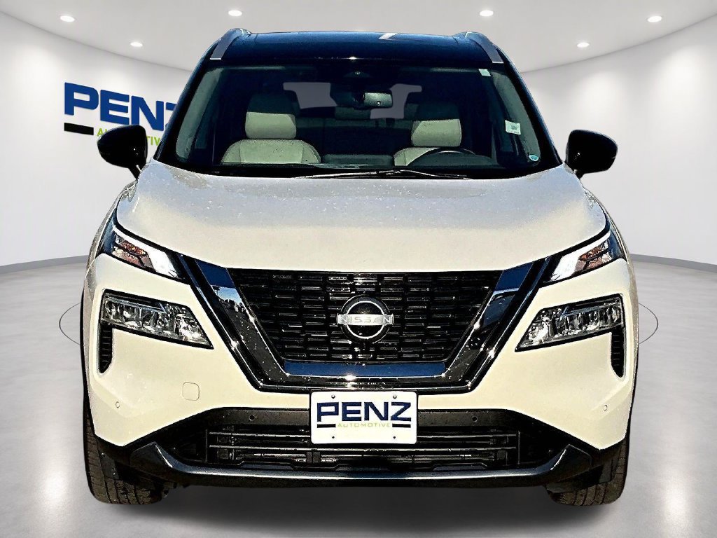 Used 2023 Nissan Rogue SL w/ SL Premium Package AWD/4WD image 3