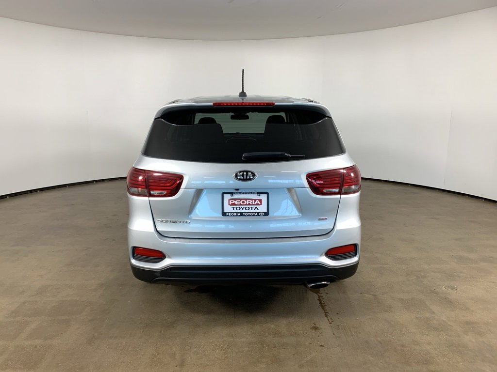 Used 2019 Kia Sorento L image 10