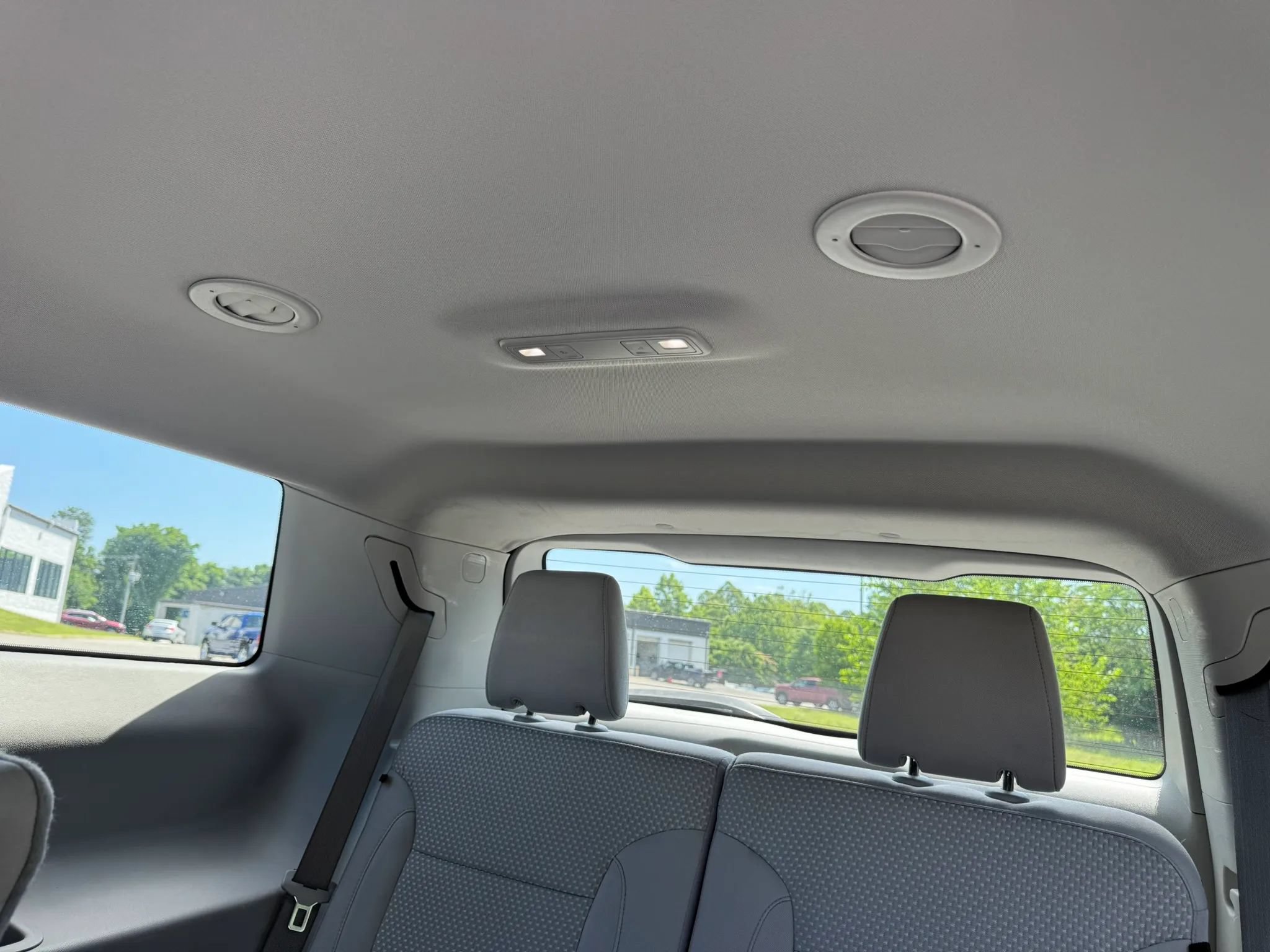 Used 2023 GMC Acadia SLE AWD/4WD image 38