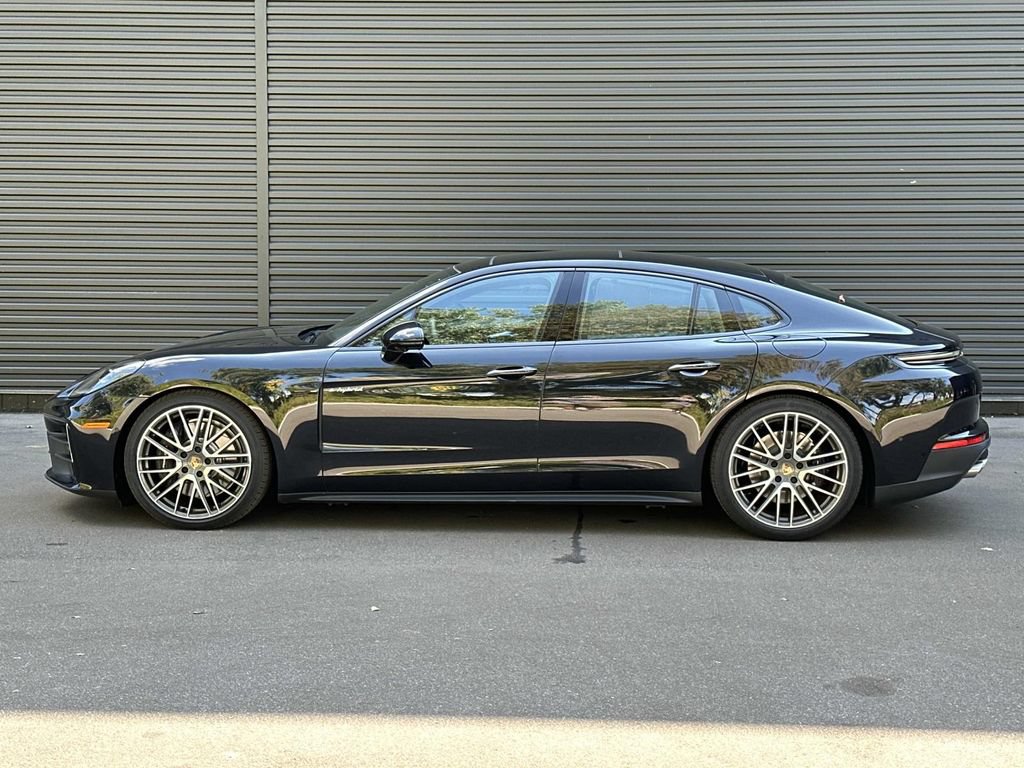 New 2025 Porsche Panamera 4 E-Hybrid AWD/4WD image 2