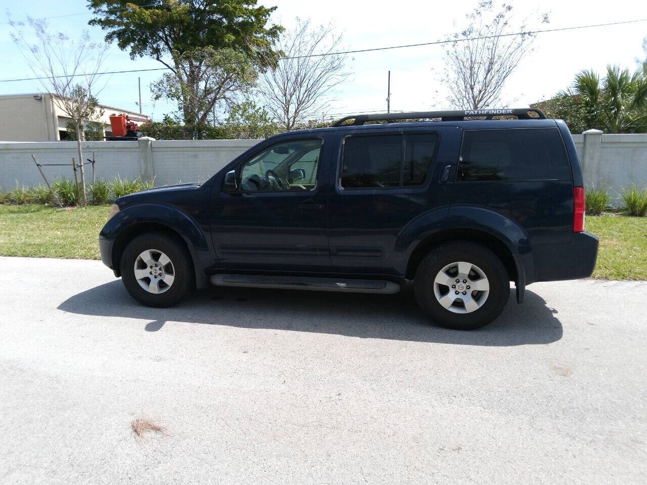 Used 2006 Nissan Pathfinder SE w/ (G01) SE Comfort Pkg AWD/4WD image 7