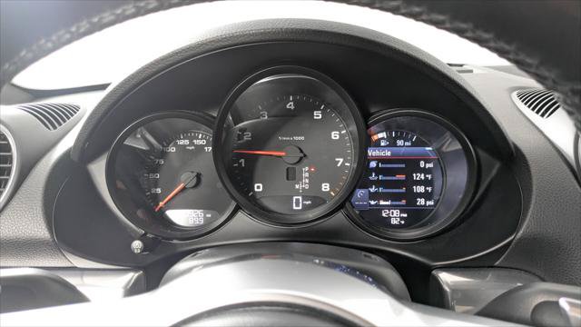 Used 2018 Porsche 718 Cayman RWD image 21