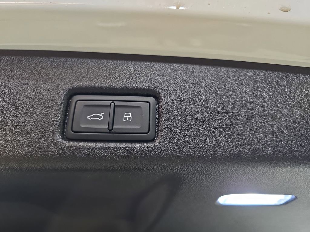 New 2025 Audi Q5 Premium Plus image 13