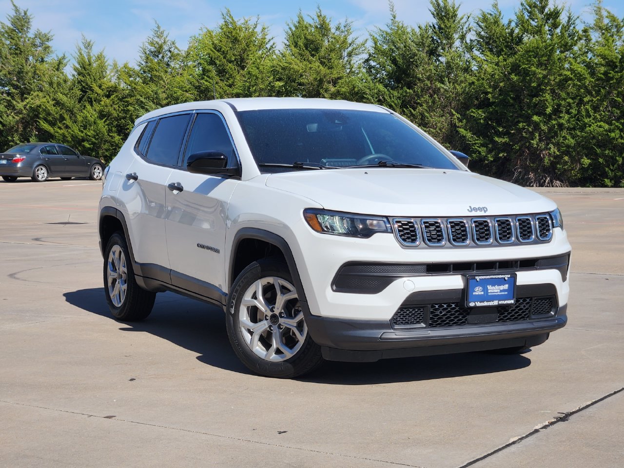 Used 2025 Jeep Compass Sport AWD/4WD image 1