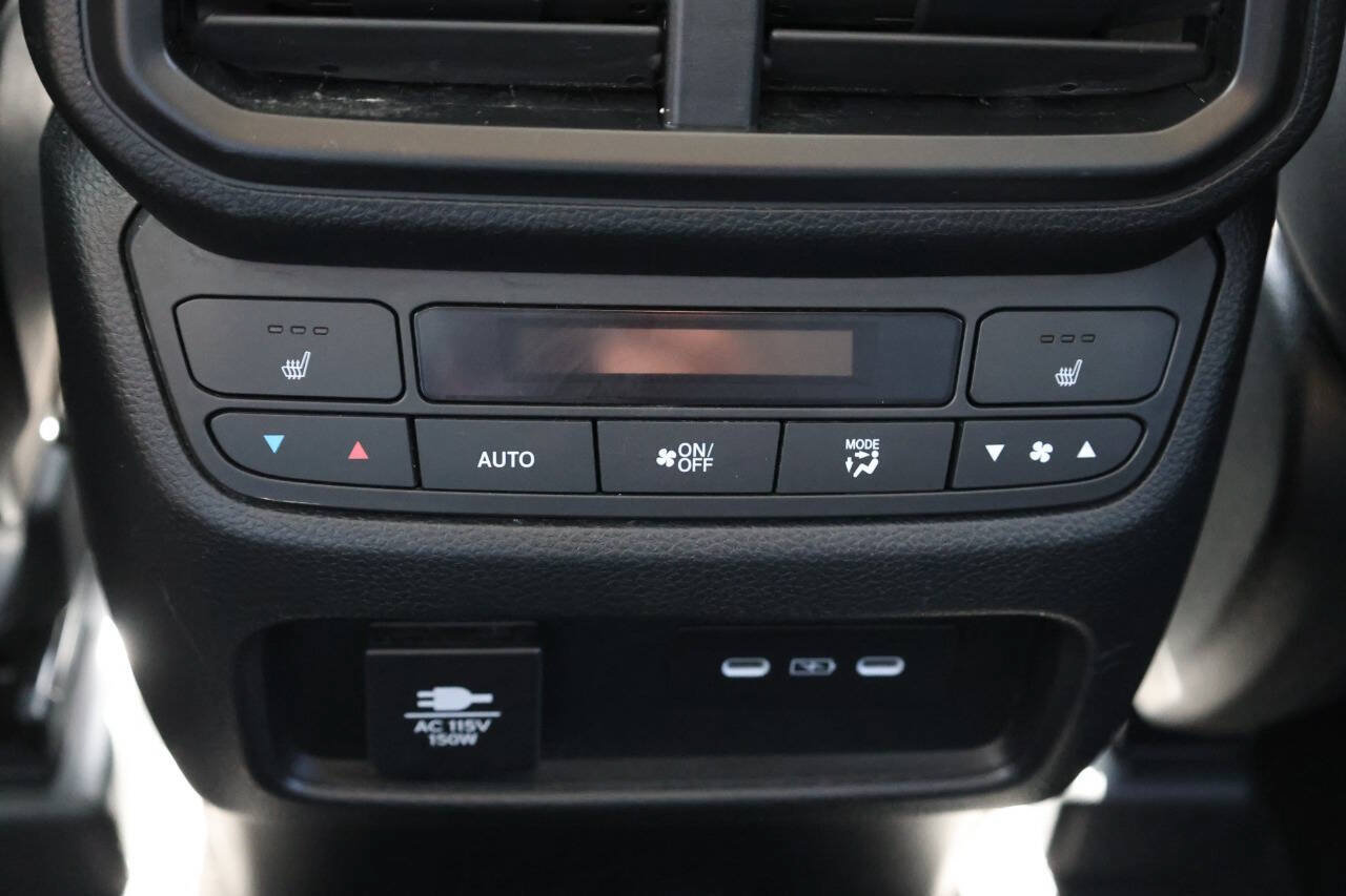 Used 2025 Honda Pilot Elite image 23