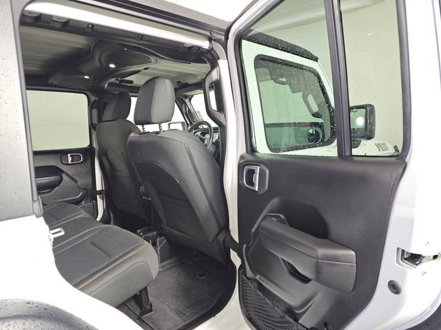 Used 2024 Jeep Wrangler Unlimited Sport image 16