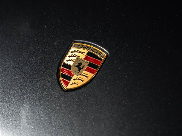 Used 2025 Porsche Taycan 4S AWD/4WD image 13