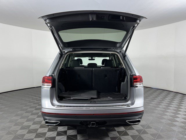 Used 2023 Volkswagen Atlas SE w/ Panoramic Sunroof Package FWD image 48