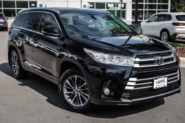 Used 2019 Toyota Highlander XLE AWD/4WD image 7