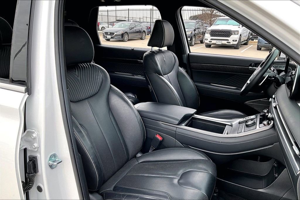 Used 2025 Hyundai Palisade Calligraphy image 10