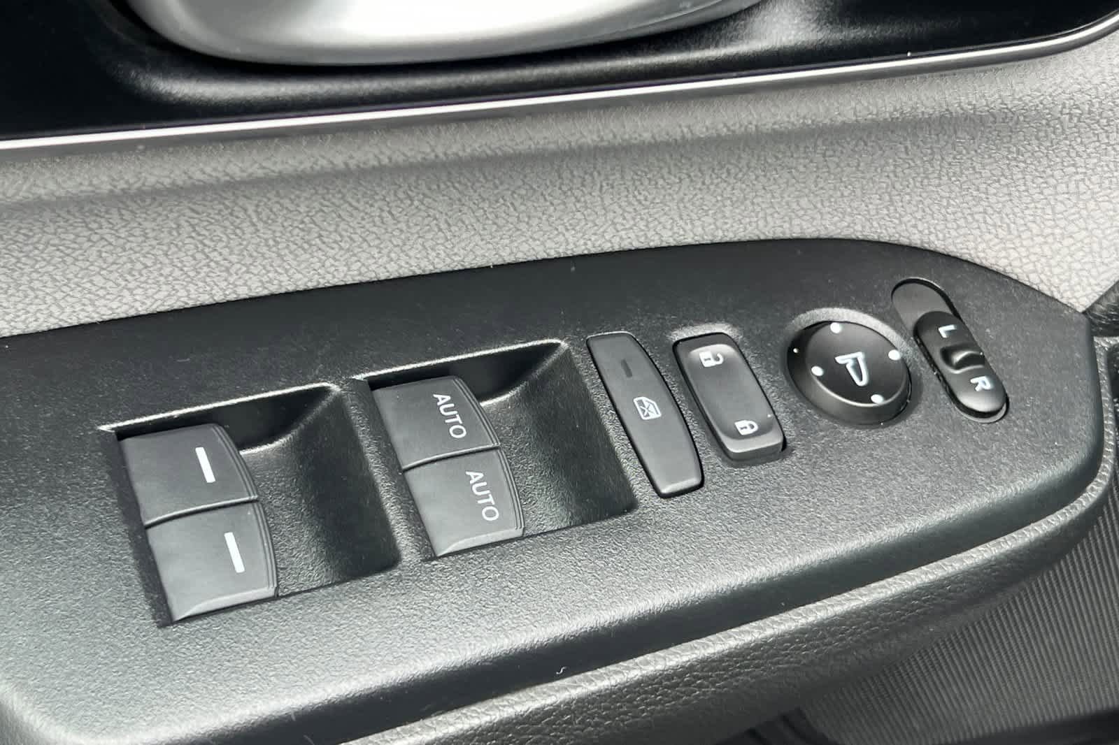 Used 2017 Honda CR-V EX image 13