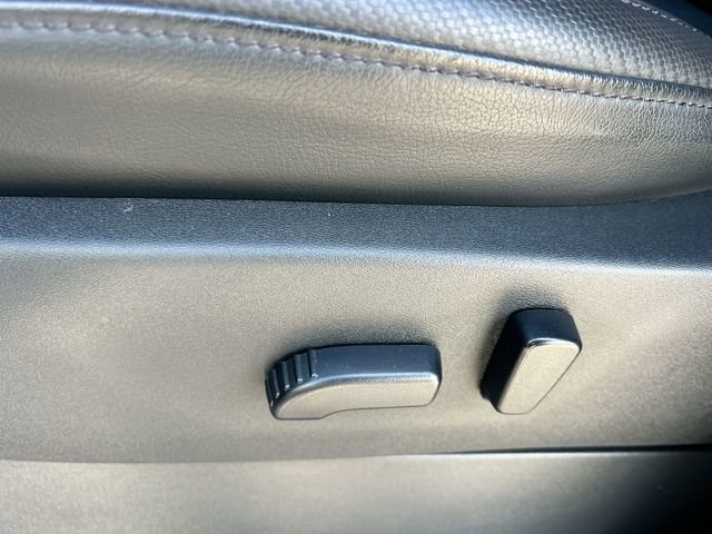 Used 2022 Nissan Frontier PRO-4X w/ Pro-4X Premium Package image 16