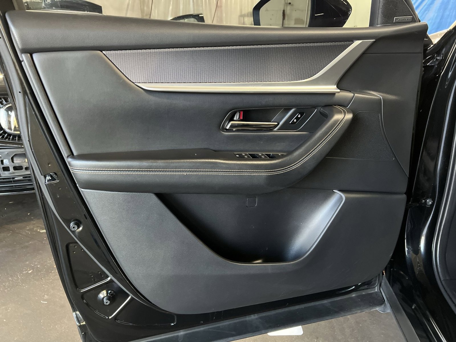 Used 2024 MAZDA CX-90 Plug-In Hybrid w/ Premium Pkg image 14