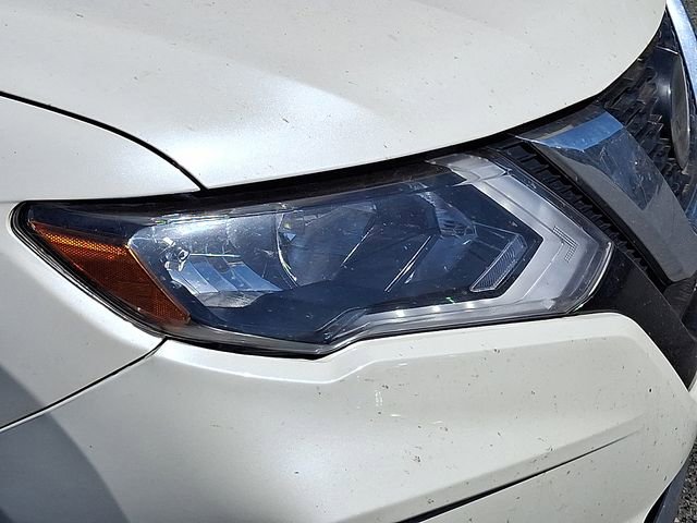 Used 2019 Nissan Rogue SV w/ Premium Package AWD/4WD image 28