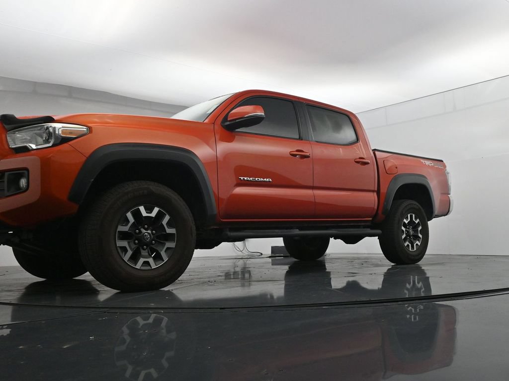 Used 2016 Toyota Tacoma TRD Off-Road w/ Towing Package AWD/4WD image 20