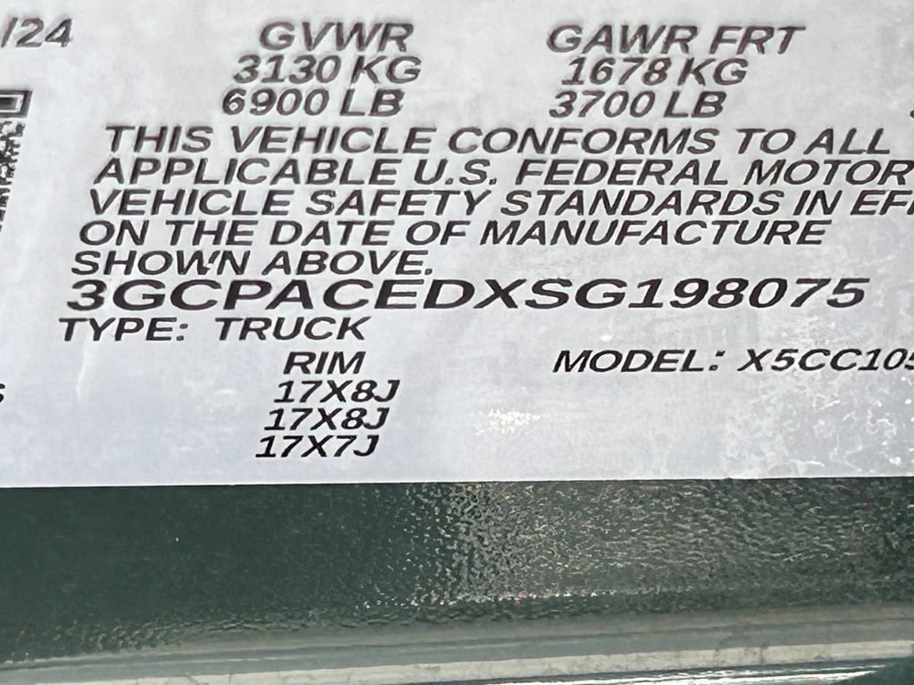 Used 2025 Chevrolet Silverado 1500 LT RWD image 10