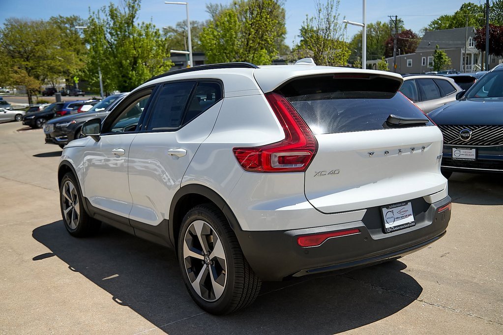 New 2025 Volvo XC40 B5 Plus w/ Protection Package Premier image 7