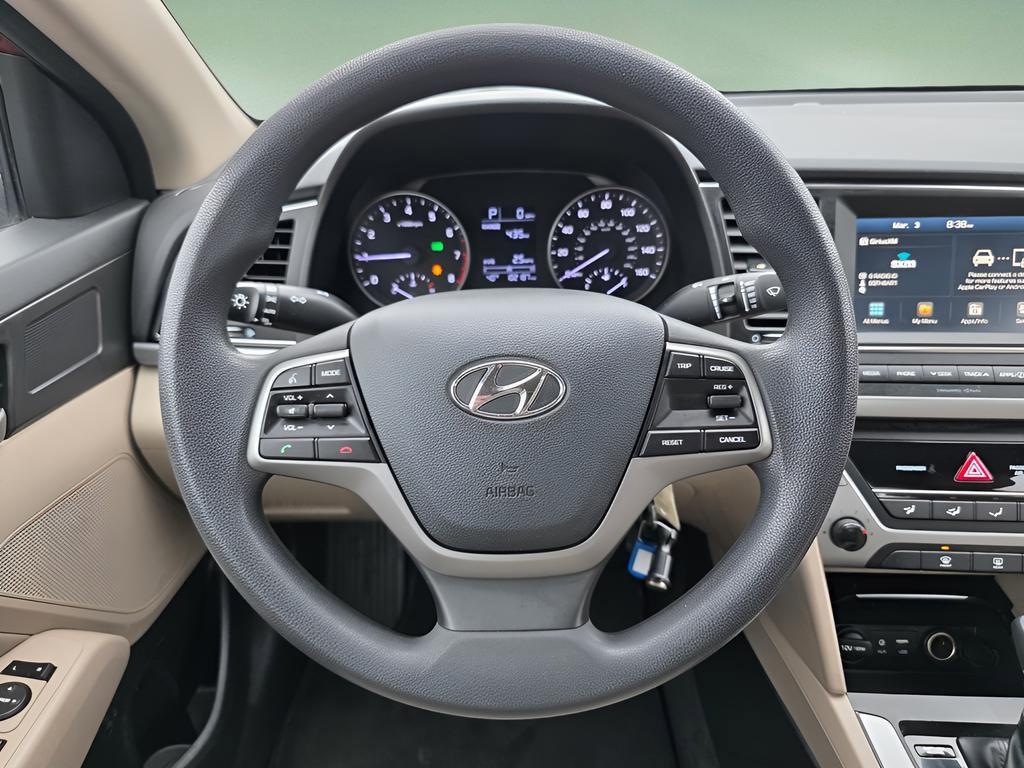 Used 2017 Hyundai Elantra SE image 23